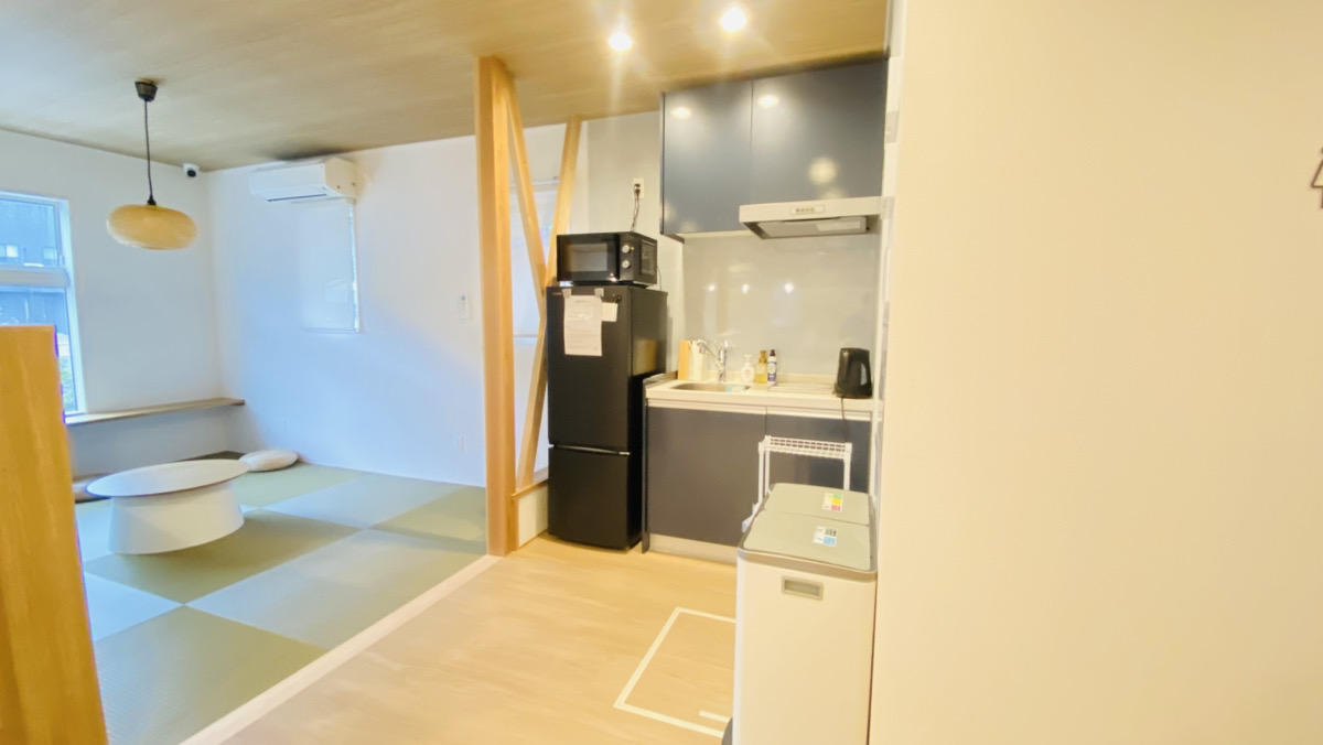 冷蔵庫・ミニキッチン・ゴミ箱